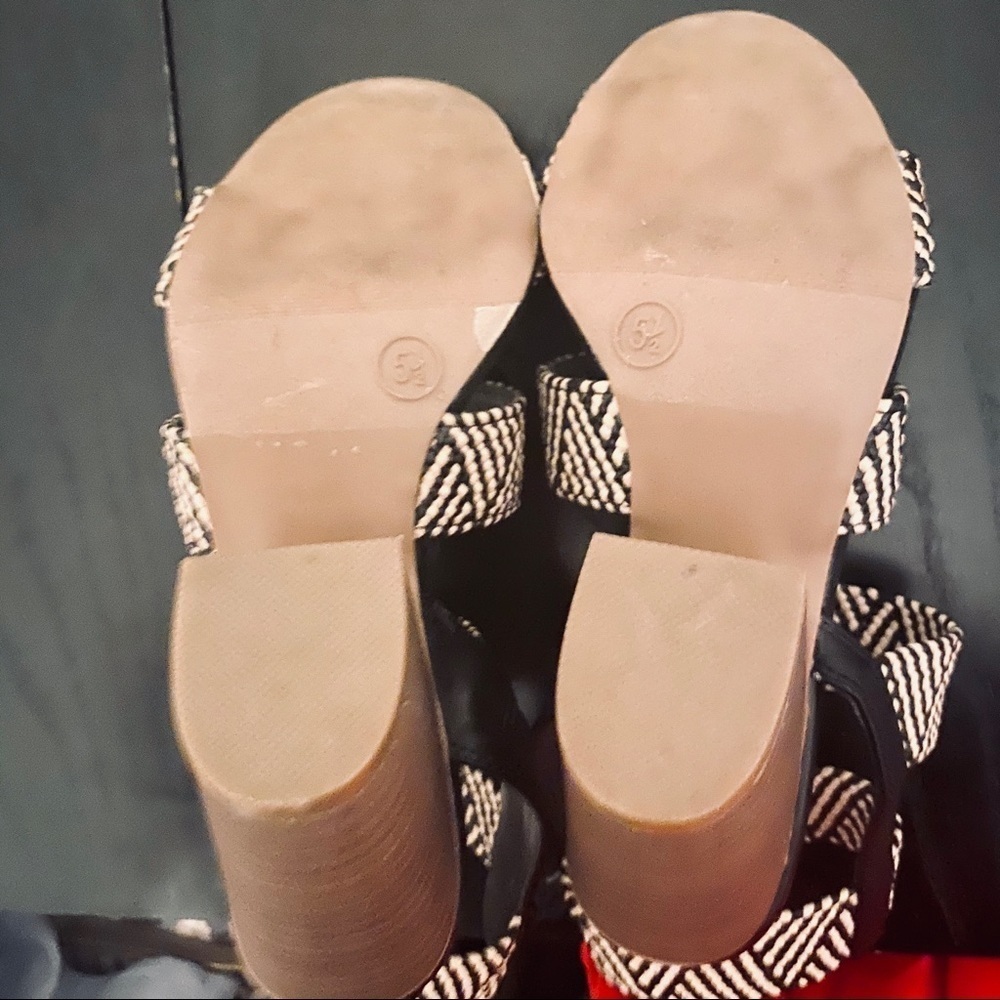 Universal Thread Elastic Strap Stacked Heel, 5.5 - image 4